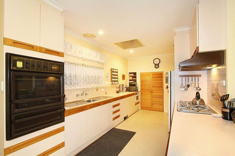 74 Gowrie Street, BENTLEIGH EAST VIC 3165, Bentleigh East - Thumbnail 4