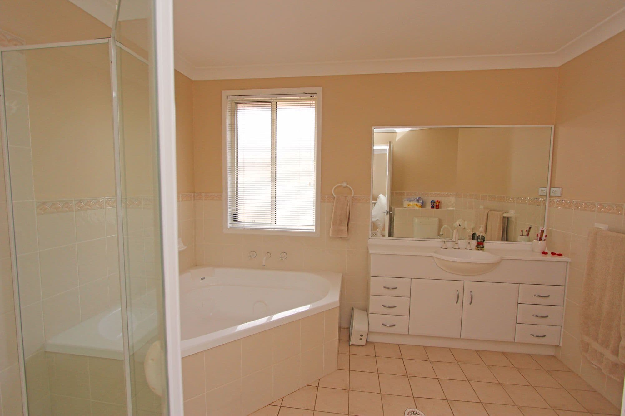 38 Clydesdale Street, WADALBA NSW 2259, Wadalba - Thumbnail 7