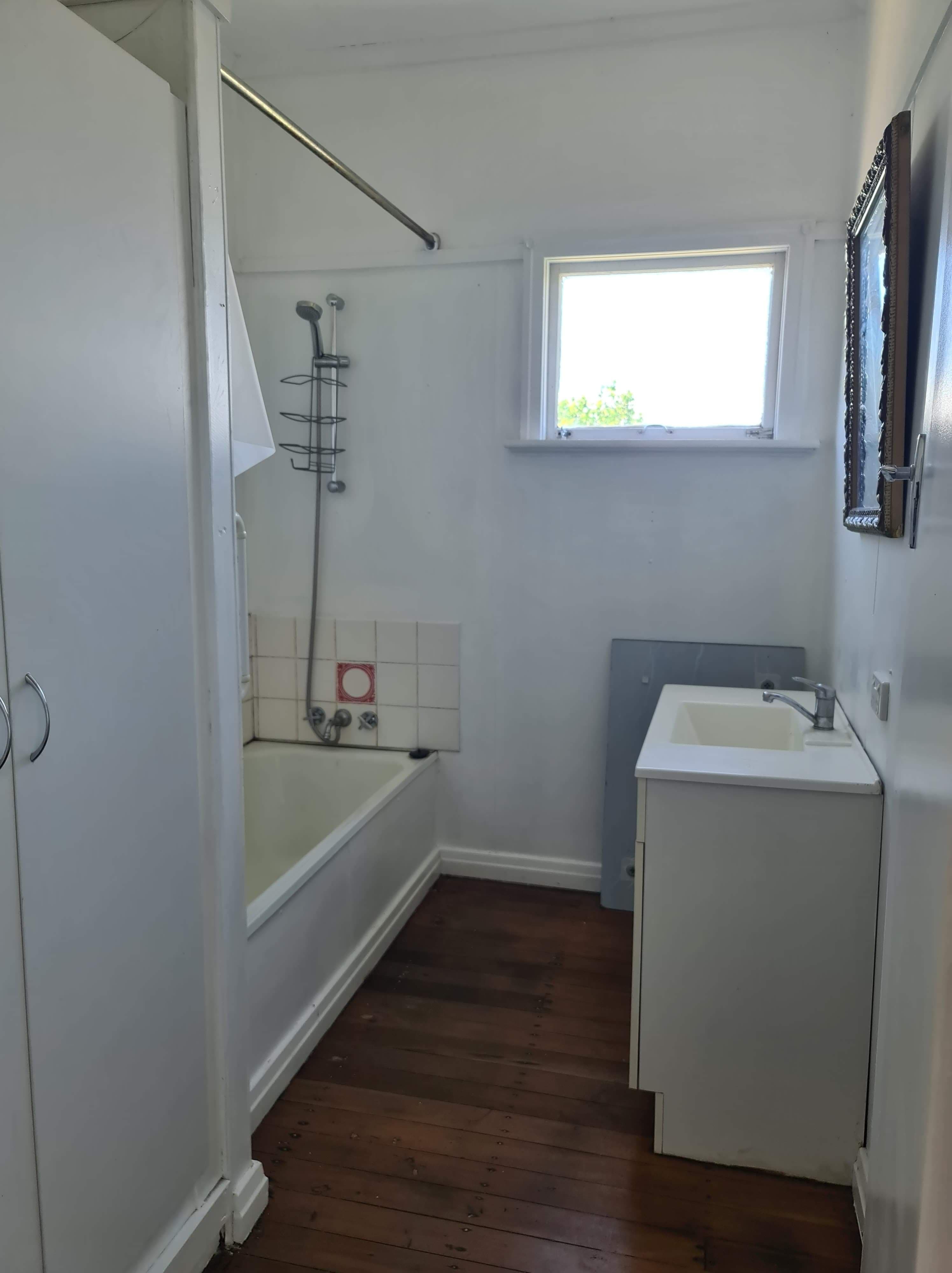 4 Mogridge Street, Warwick QLD 4370, Warwick - Thumbnail 2