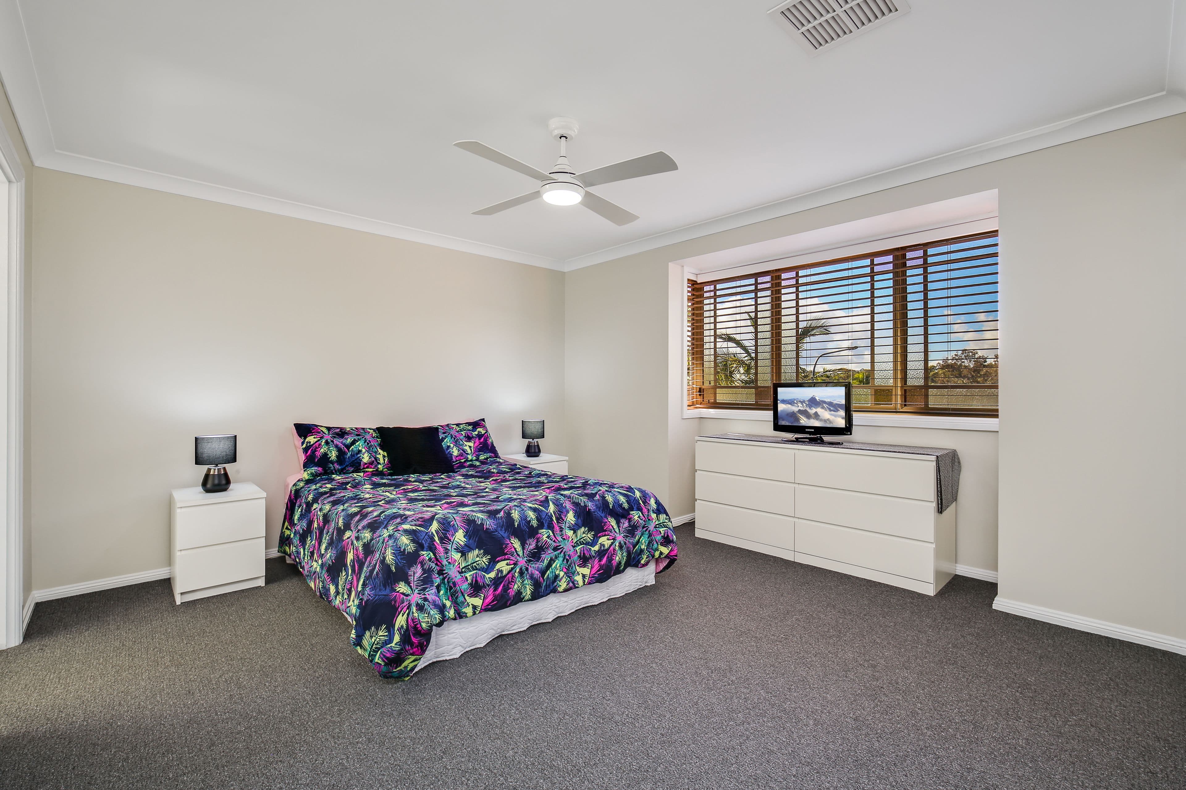 19 Avondale Drive, Kanwal NSW 2259, Kanwal - Thumbnail 5