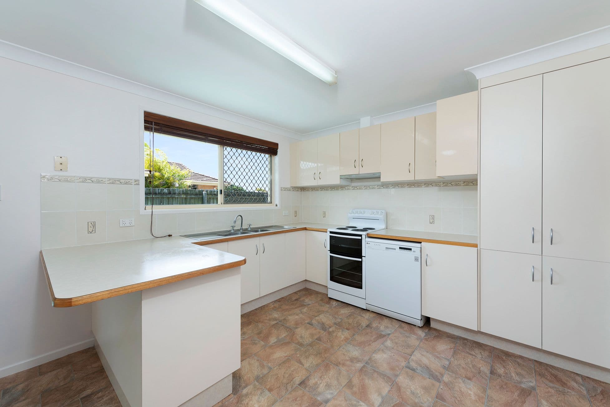 33 Stehbens Drive, Kepnock QLD 4670, Kepnock - Thumbnail 6