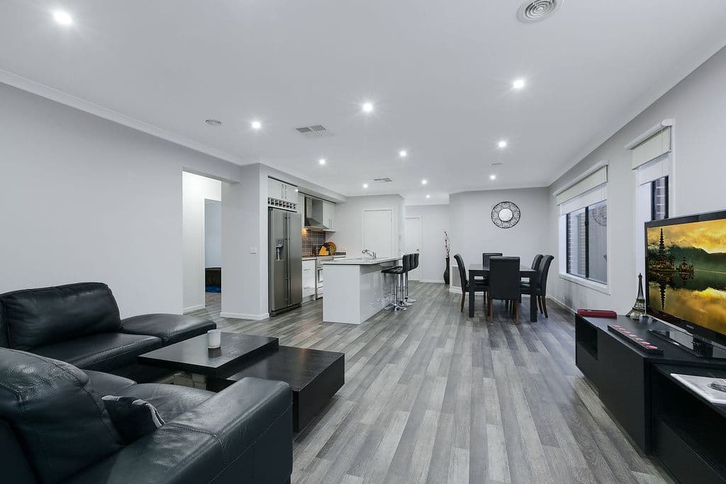 8 Mottled Avenue, EPPING VIC 3076, Epping - Thumbnail 3