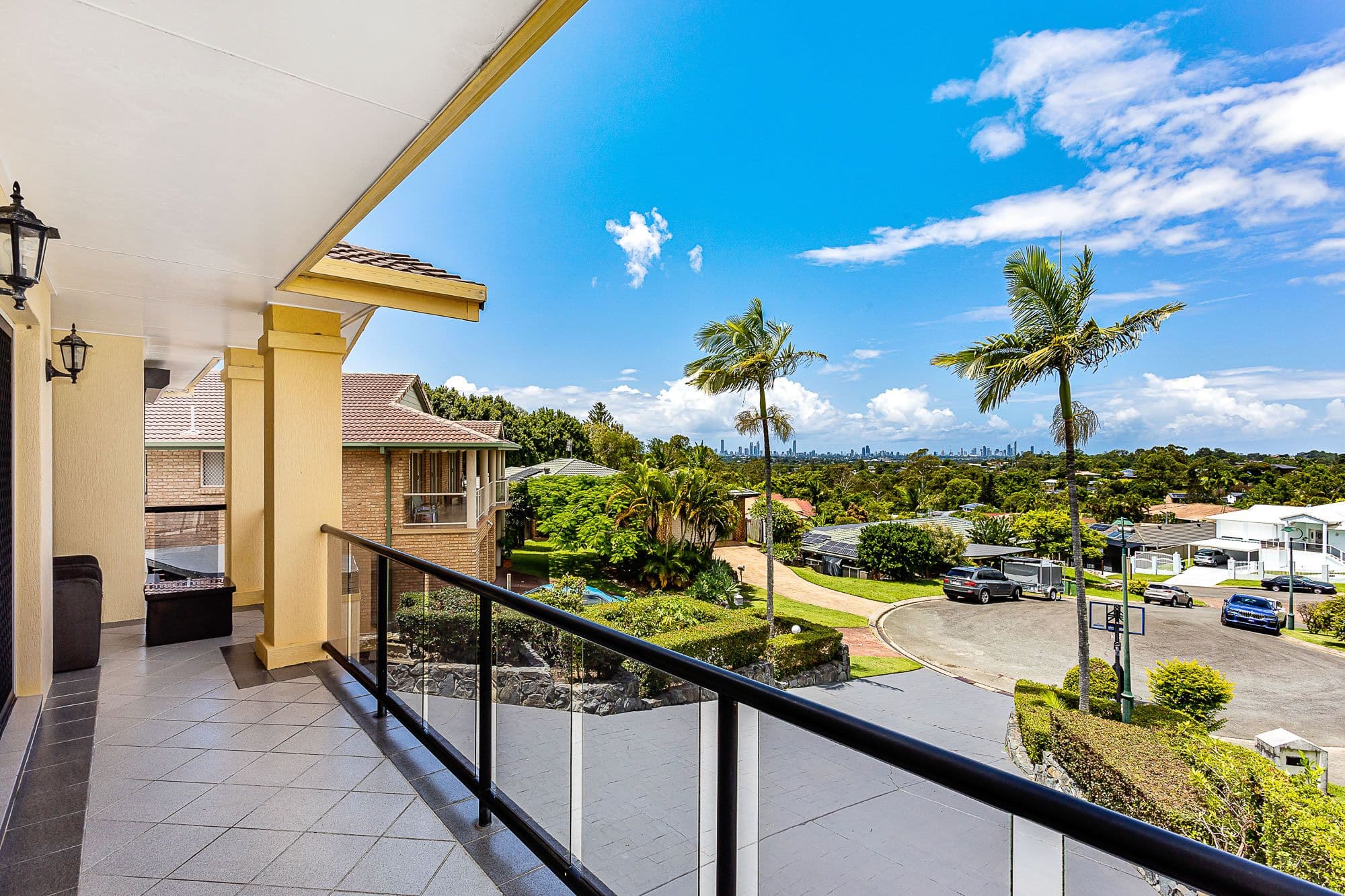 7 Beaufort Court, Highland Park QLD 4211, Highland Park - Thumbnail 2