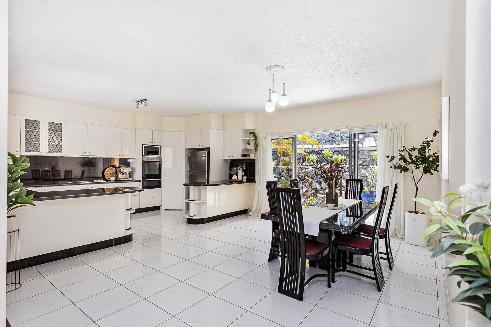 7 Beaufort Court, Highland Park QLD 4211, Highland Park - Thumbnail 3