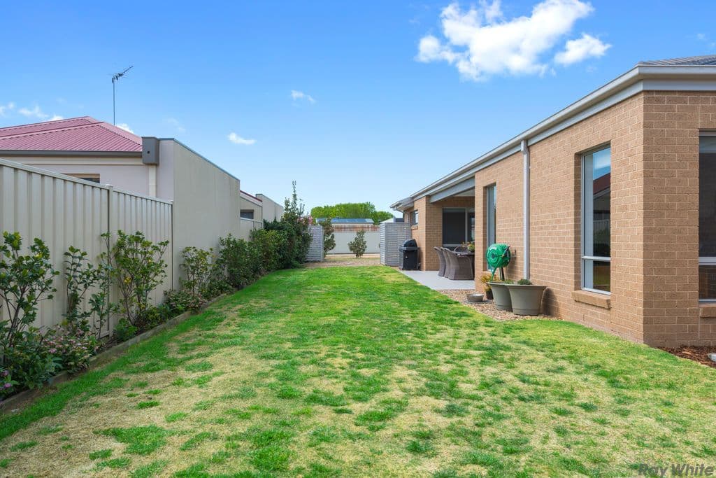 15 Champagne Crescent, Yarrawonga VIC 3730, Yarrawonga - Thumbnail 6