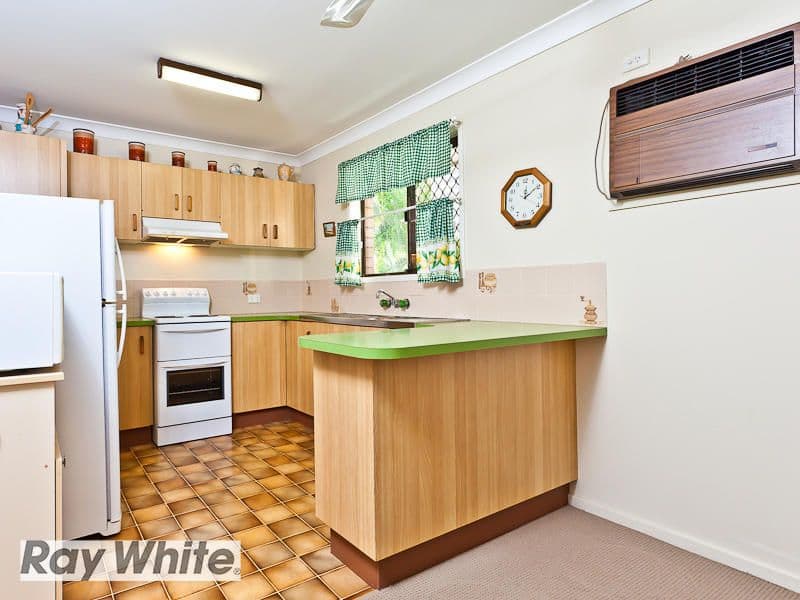 34 Klingner Road, REDCLIFFE QLD 4020, Redcliffe - Thumbnail 8