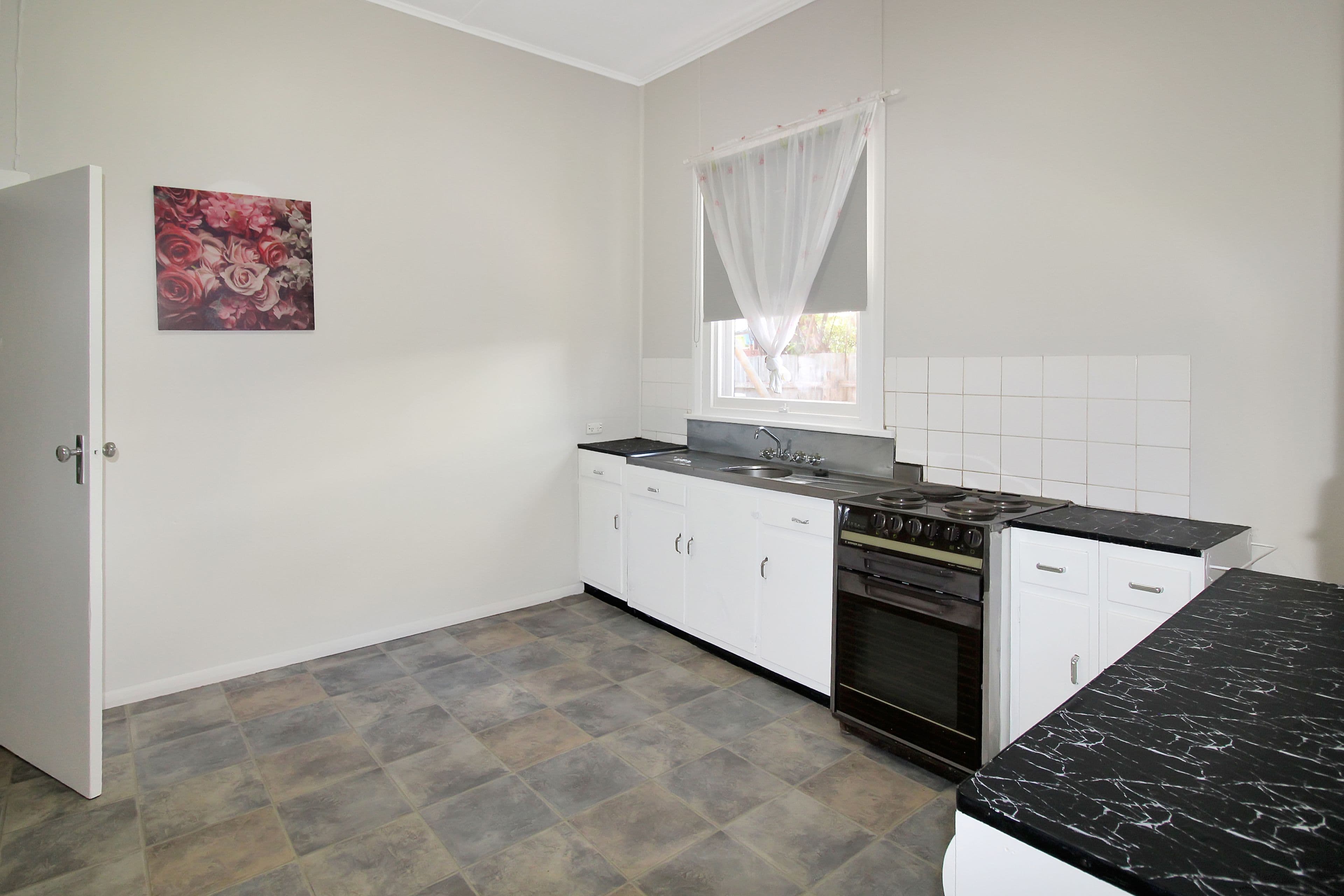 207 Sixteenth Street, Renmark SA 5341, Renmark - Thumbnail 3