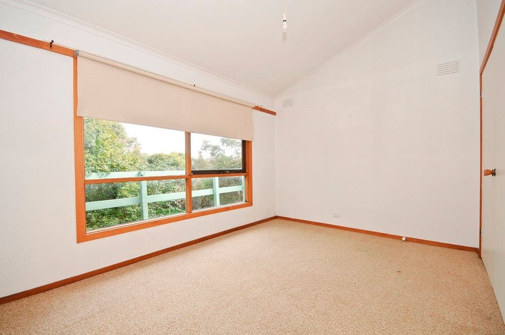 81 MEADOWGATE Drive, CHIRNSIDE PARK VIC 3116, Chirnside Park - Thumbnail 6