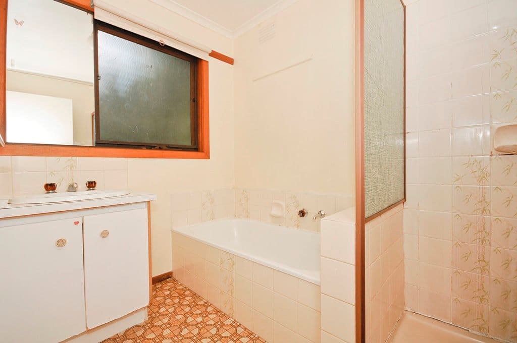 81 MEADOWGATE Drive, CHIRNSIDE PARK VIC 3116, Chirnside Park - Thumbnail 7