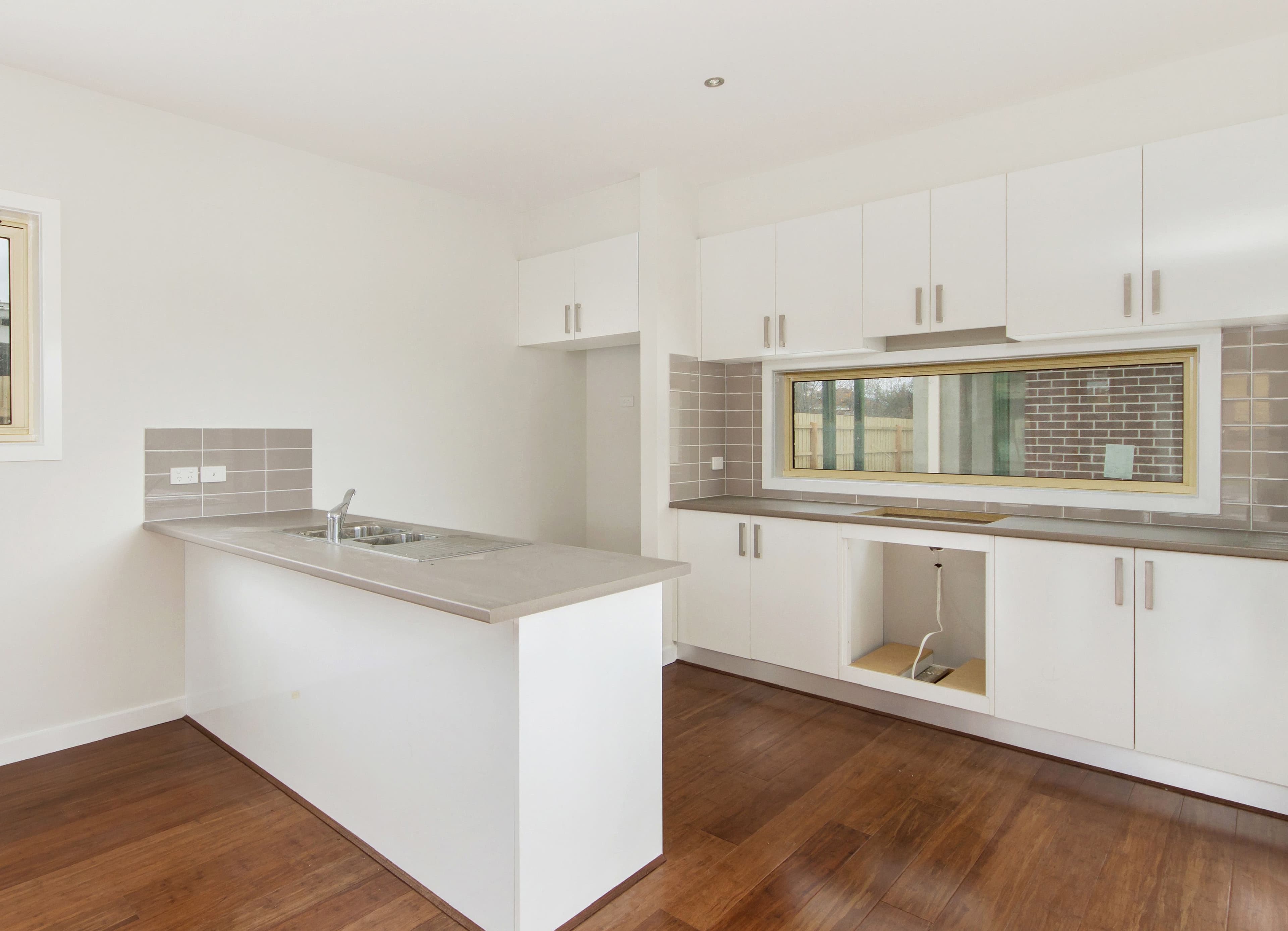 70 Oberon Street, St Albans VIC 3021, St Albans - Image 1