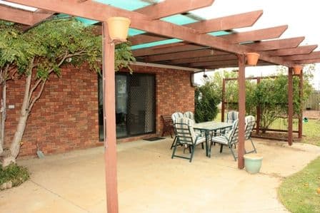 30 Shiraz Crescent, COROWA NSW 2646, Corowa - Thumbnail 4