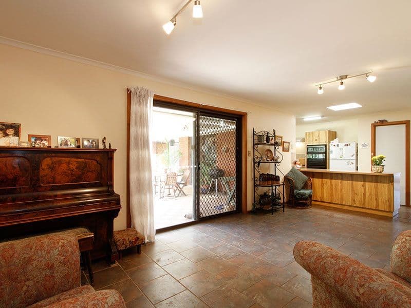 8 Marelle Way, NOARLUNGA DOWNS SA 5168, Noarlunga Downs - Thumbnail 7