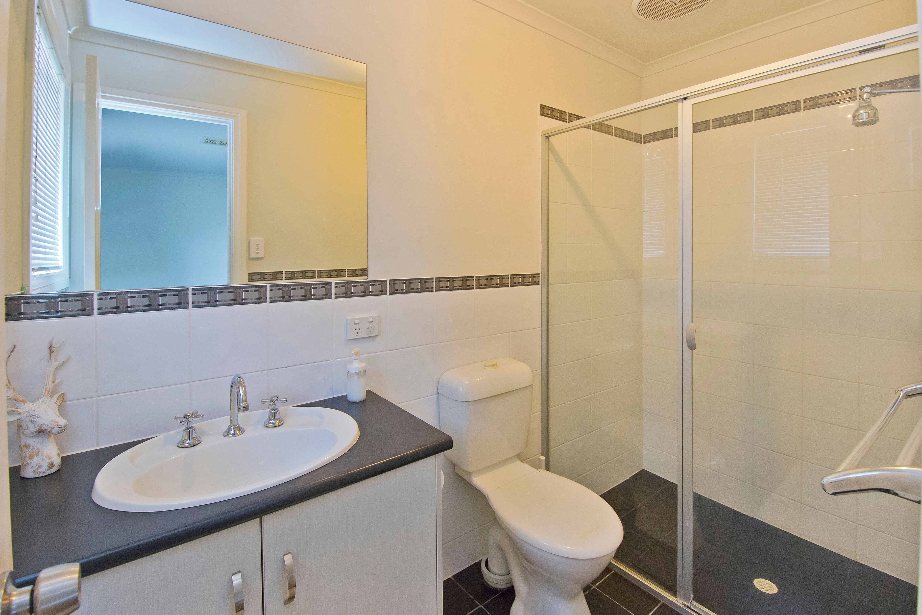 10 Lakeside Drive, Andrews Farm SA 5114, Andrews Farm - Thumbnail 8