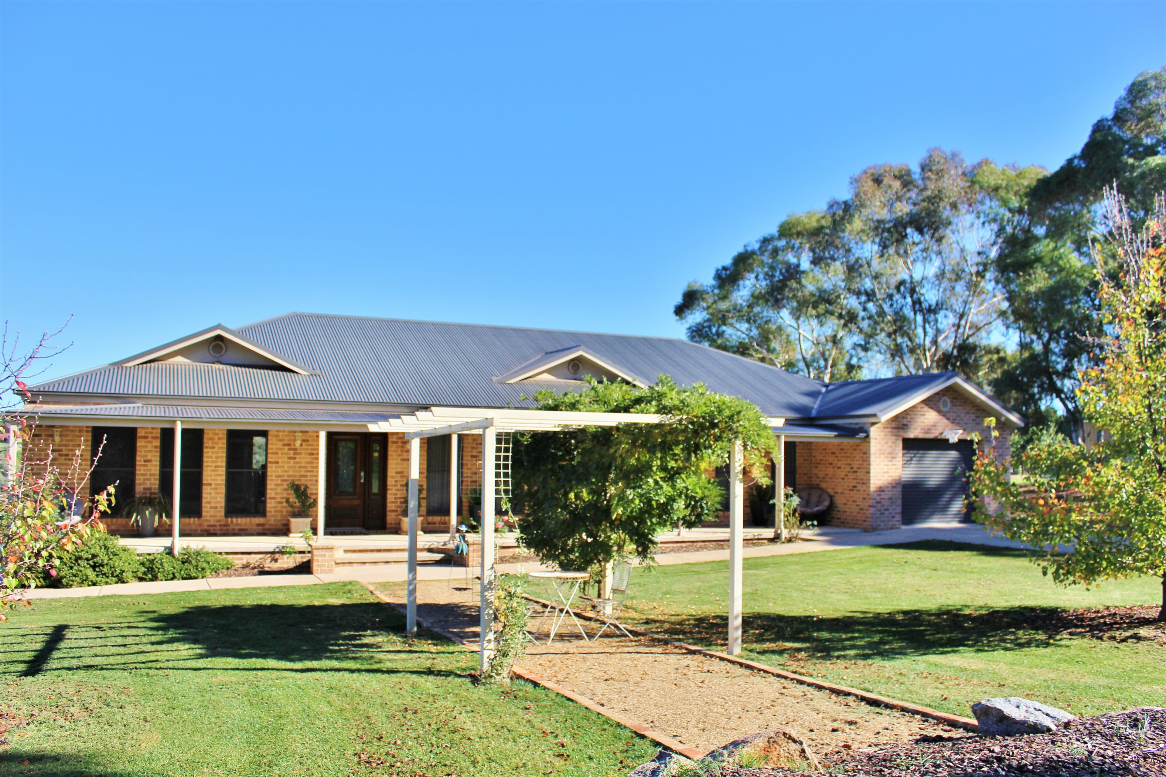 158 Willawong Street, Young NSW 2594, Young - Thumbnail 2