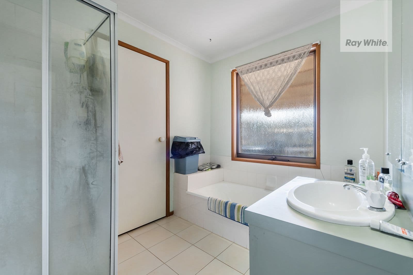 27 Banbury Crescent, Craigieburn VIC 3064, Craigieburn - Thumbnail 5