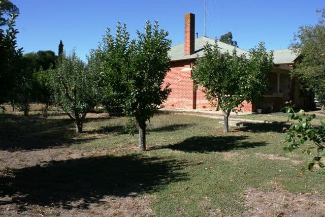 6 Burton Street, CLARE SA 5453, Clare - Thumbnail 3