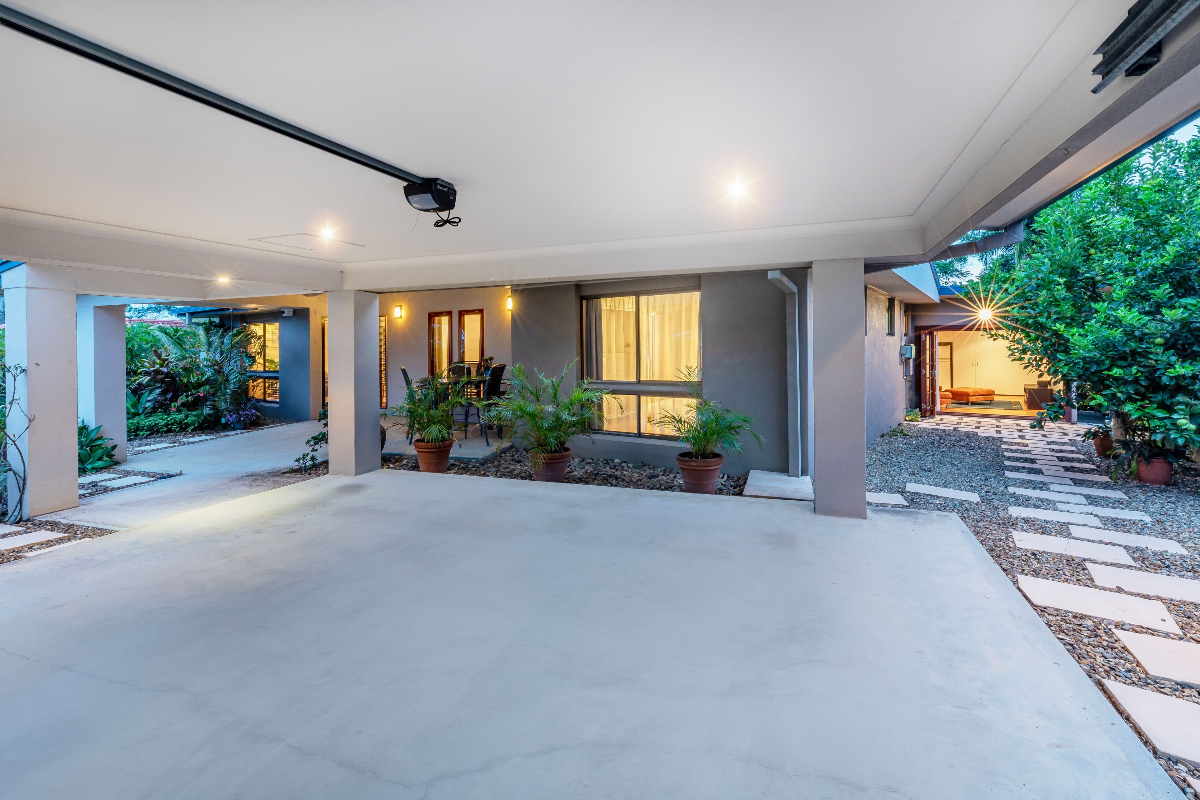 35 Bartlett Avenue, Nerang QLD 4211, Nerang - Thumbnail 7