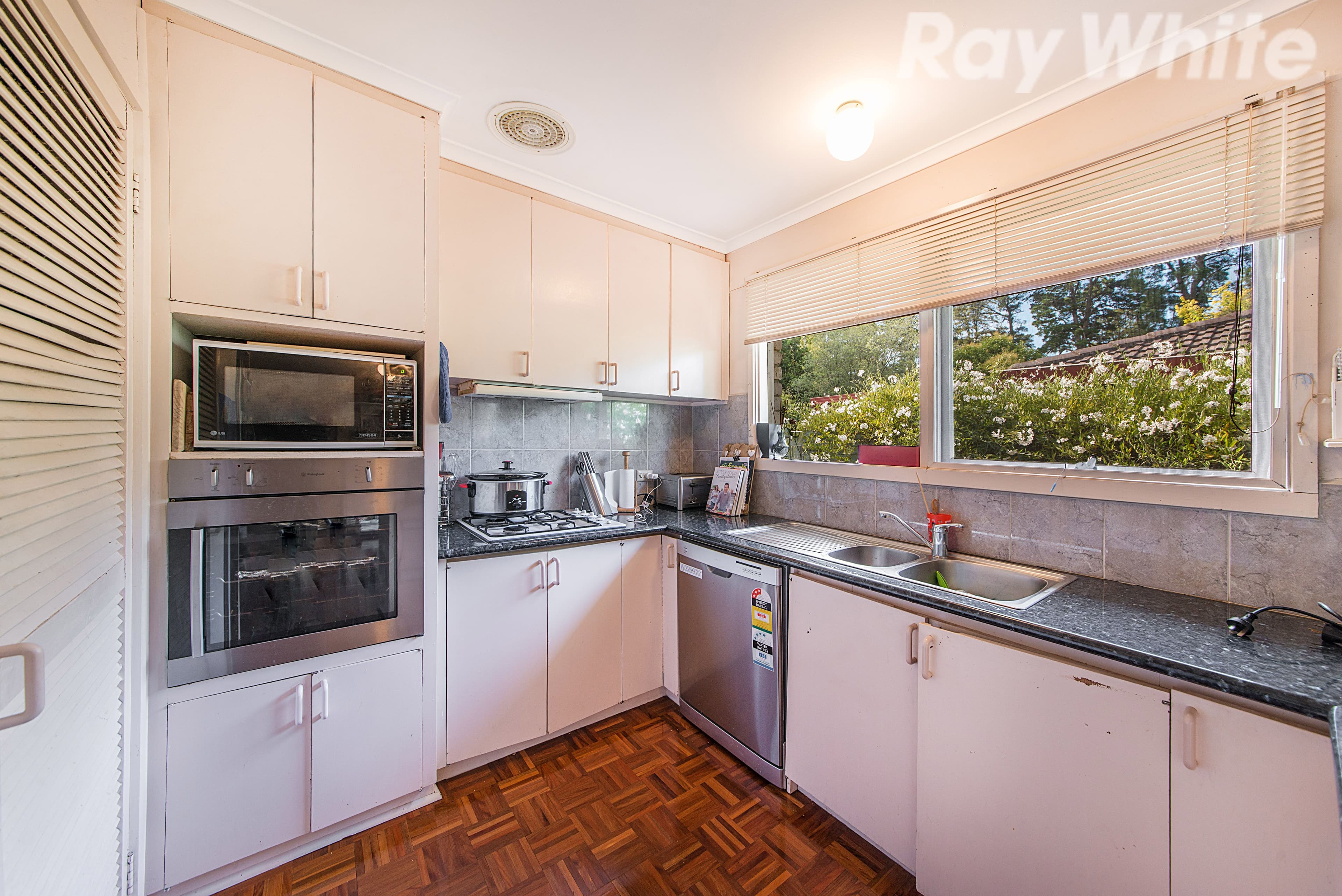 19 Wallara Crescent, Croydon VIC 3136, Croydon - Thumbnail 2