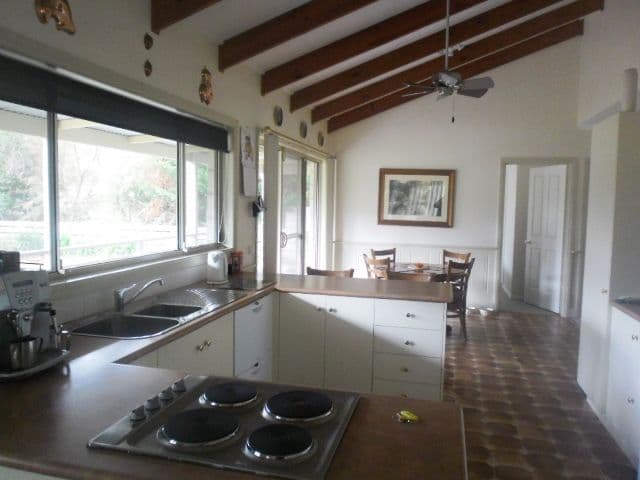 23 Wattle Drive, HEATHCOTE VIC 3523, Heathcote - Thumbnail 2