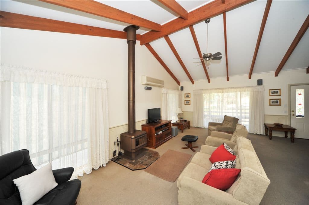23 Wattle Drive, HEATHCOTE VIC 3523, Heathcote - Thumbnail 6