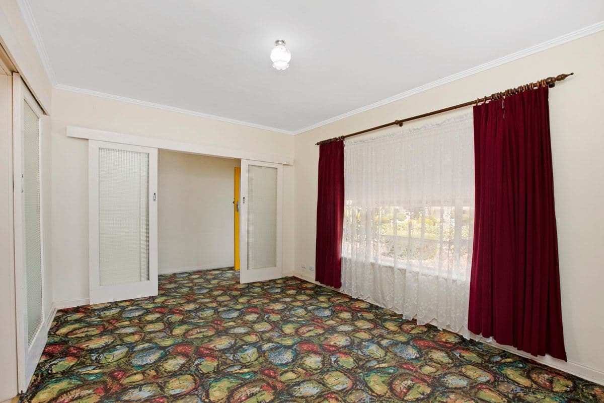 12 Charmaine Avenue, Para Vista SA 5093, Para Vista - Thumbnail 7