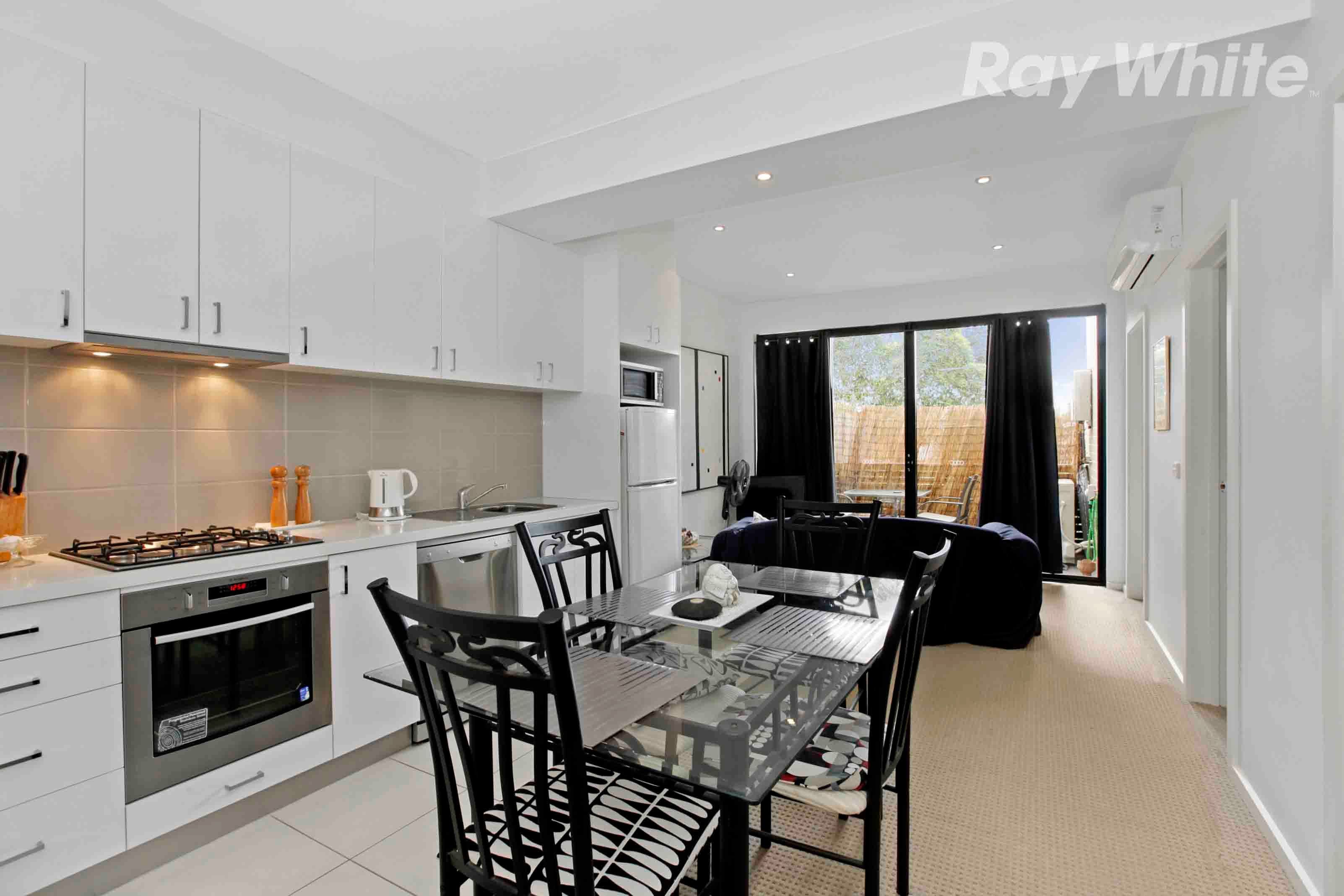 99 Barton Street, Reservoir VIC 3073, Reservoir - Thumbnail 2