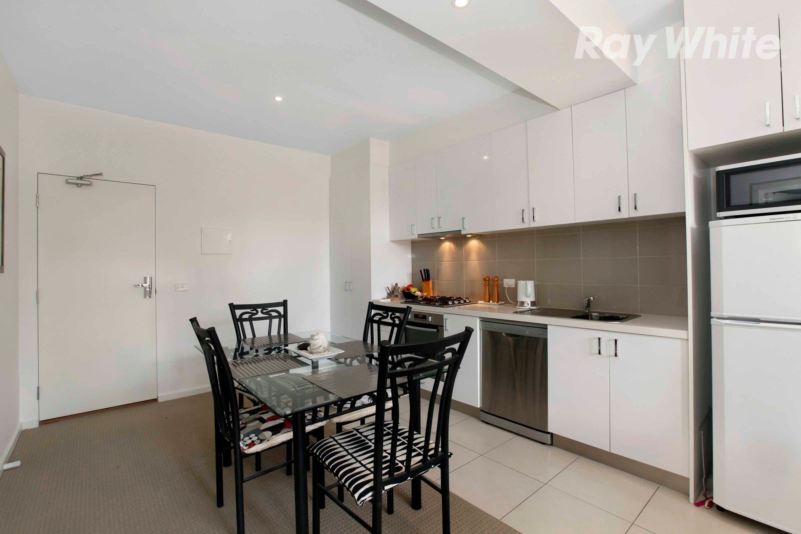 99 Barton Street, Reservoir VIC 3073, Reservoir - Thumbnail 3
