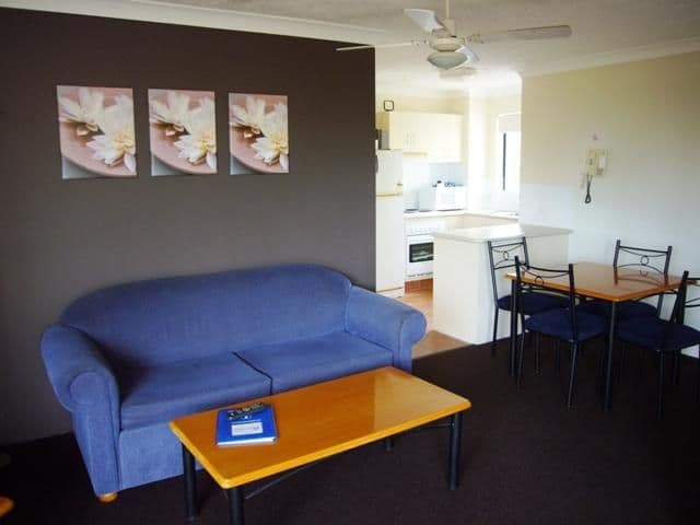 CHEVRON ISLAND QLD 4217, Chevron Island - Thumbnail 4