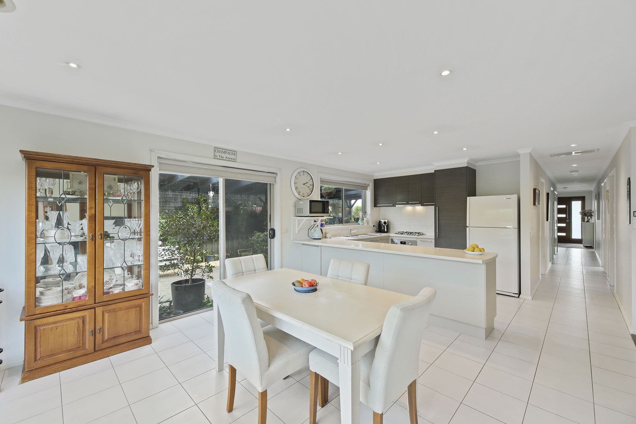 8 Richie Court, Drouin VIC 3818, Drouin - Thumbnail 5