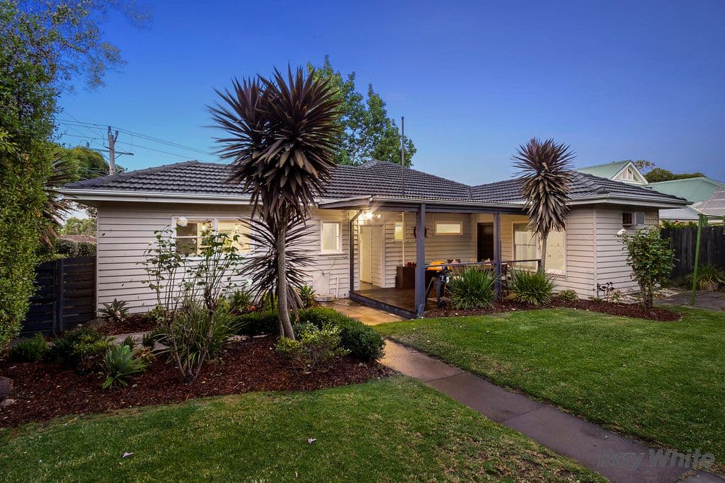 32 Woodhouse Grove, Box Hill North VIC 3129, Box Hill North - Thumbnail 8