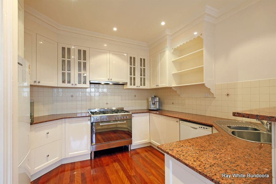 190 Blossom Park Drive, MILL PARK VIC 3082, Mill Park - Thumbnail 4