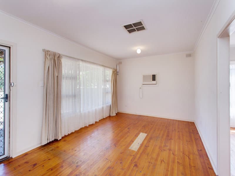 226 Peachey Road, Smithfield Plains - Thumbnail 2
