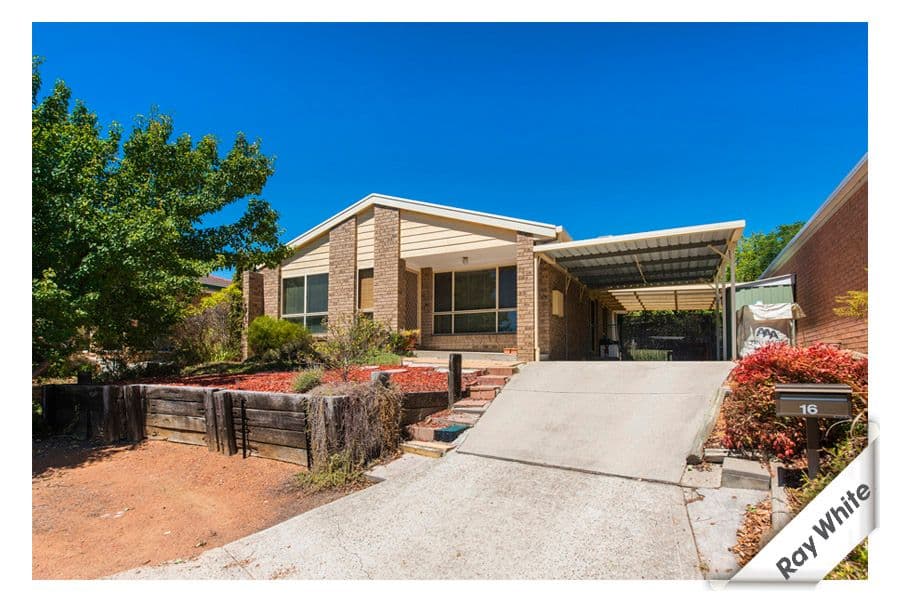16 Lawlor Place, GORDON ACT 2906, Gordon - Image 1
