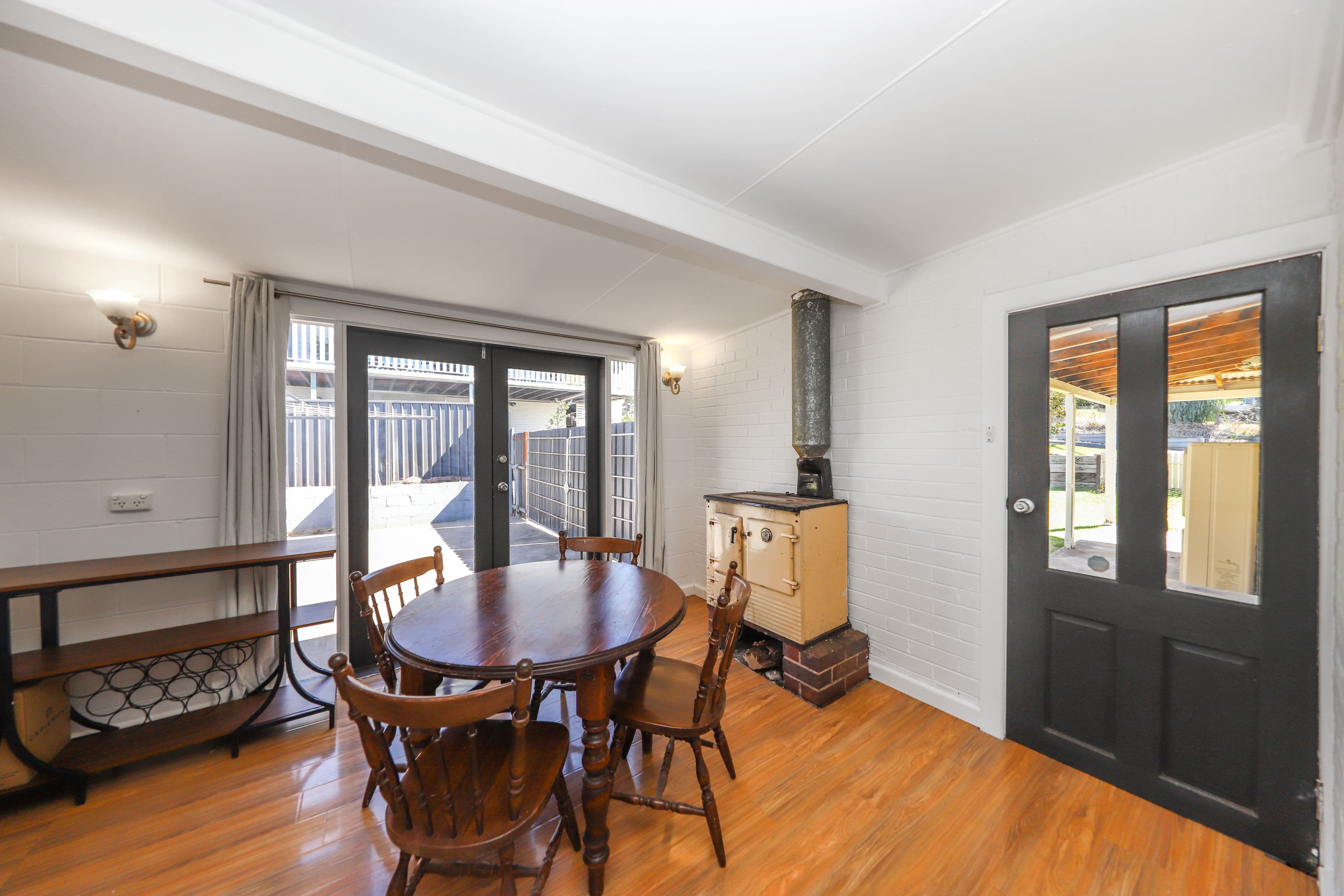 42 Carey Street, Tumut NSW 2720, Tumut - Thumbnail 4