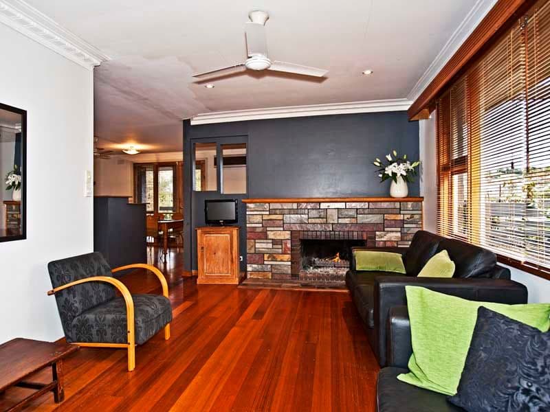 136 Thornhill Road, HIGHTON VIC 3216, Highton - Thumbnail 2
