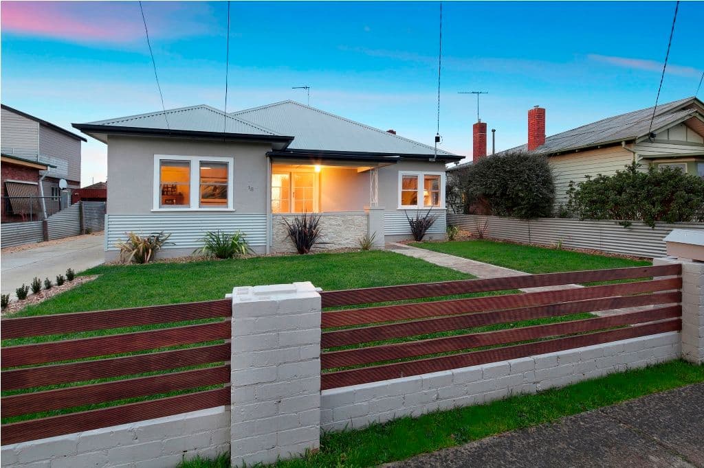18 Linden Avenue, WENDOUREE VIC 3355, Wendouree - Image 1