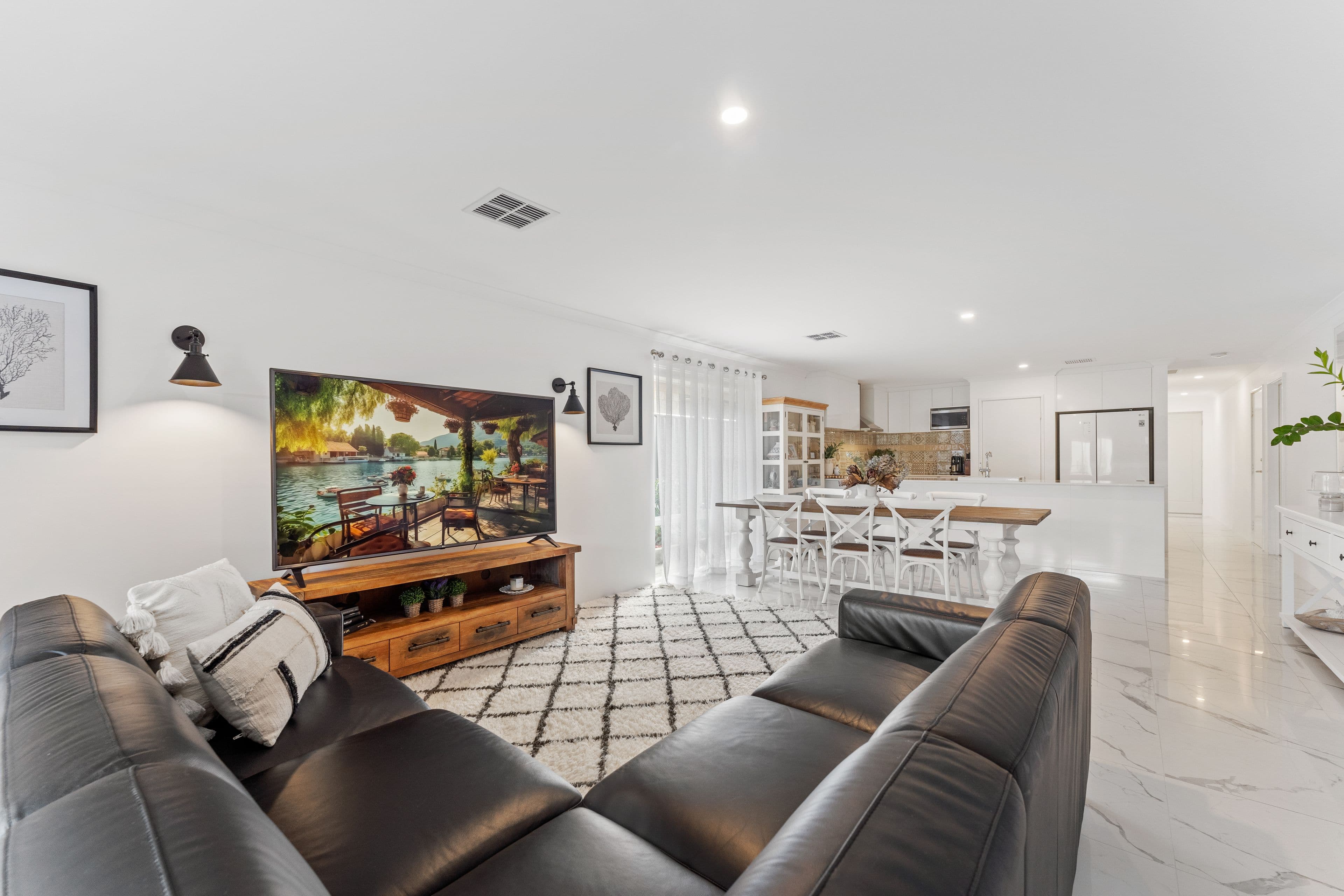 8 Bloomfield Parkway, Baldivis WA 6171, Baldivis - Thumbnail 3