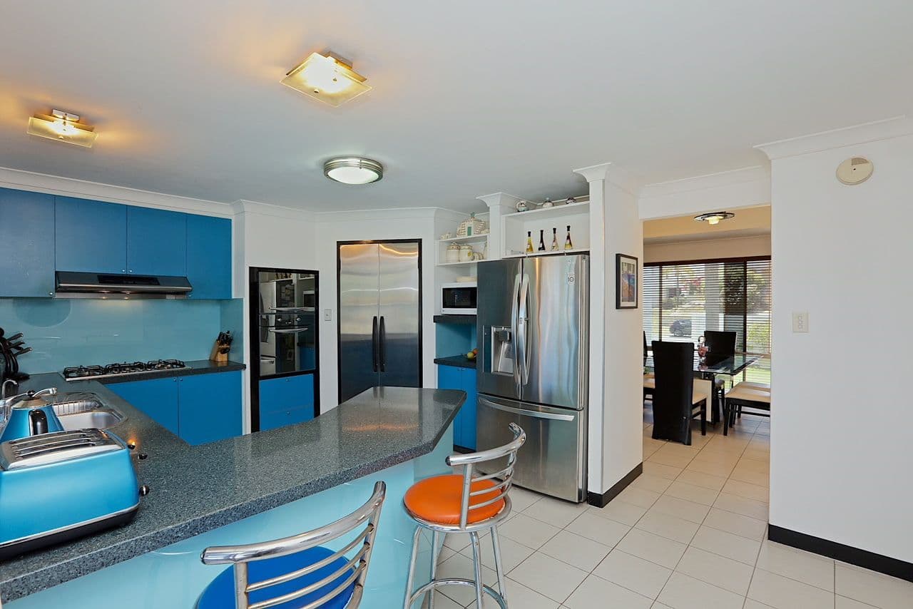 3 Castle Court, Kallaroo WA 6025, Kallaroo - Thumbnail 4