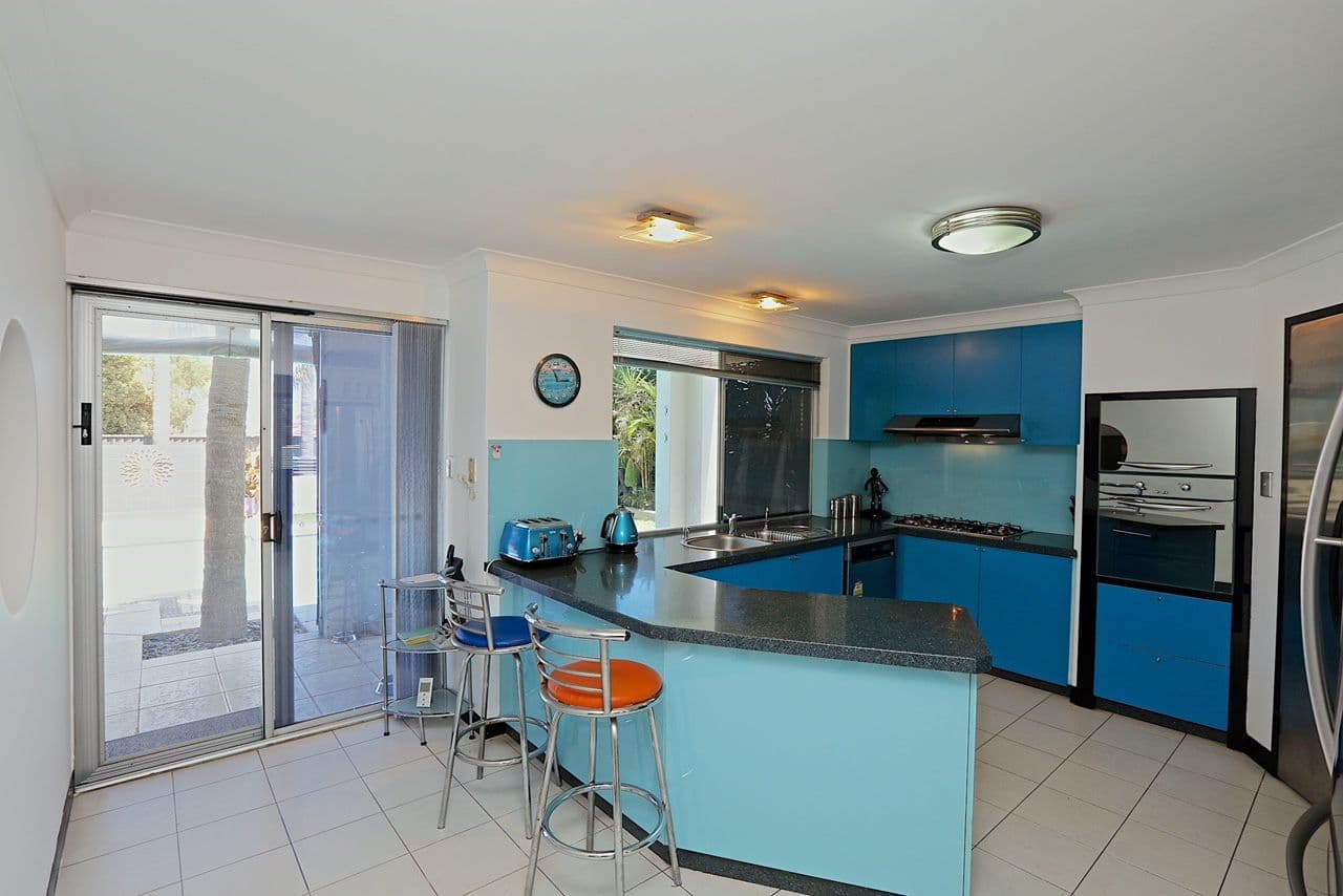 3 Castle Court, Kallaroo WA 6025, Kallaroo - Thumbnail 5