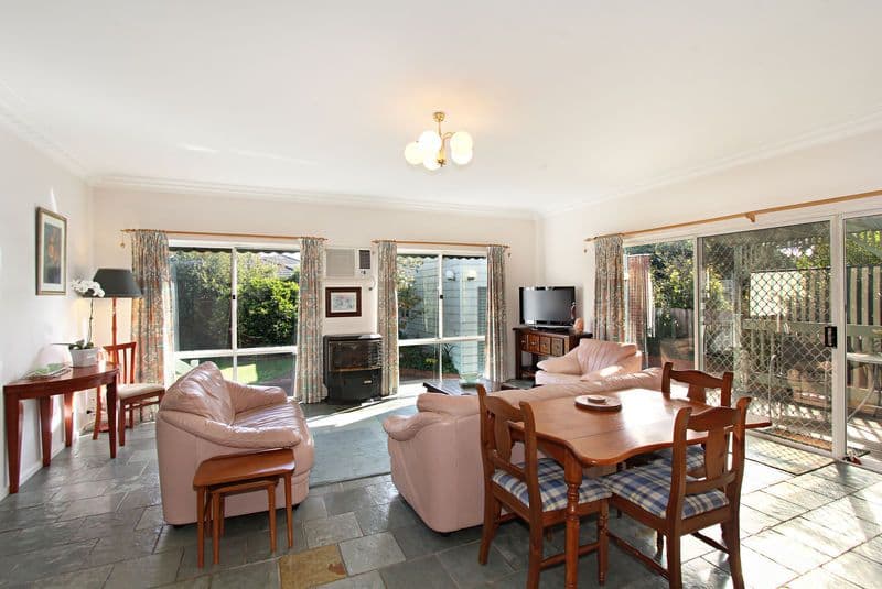 17 Koonawarra Street, CLAYTON VIC 3168, Clayton - Thumbnail 2