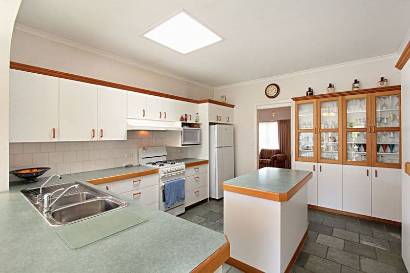 17 Koonawarra Street, CLAYTON VIC 3168, Clayton - Thumbnail 3