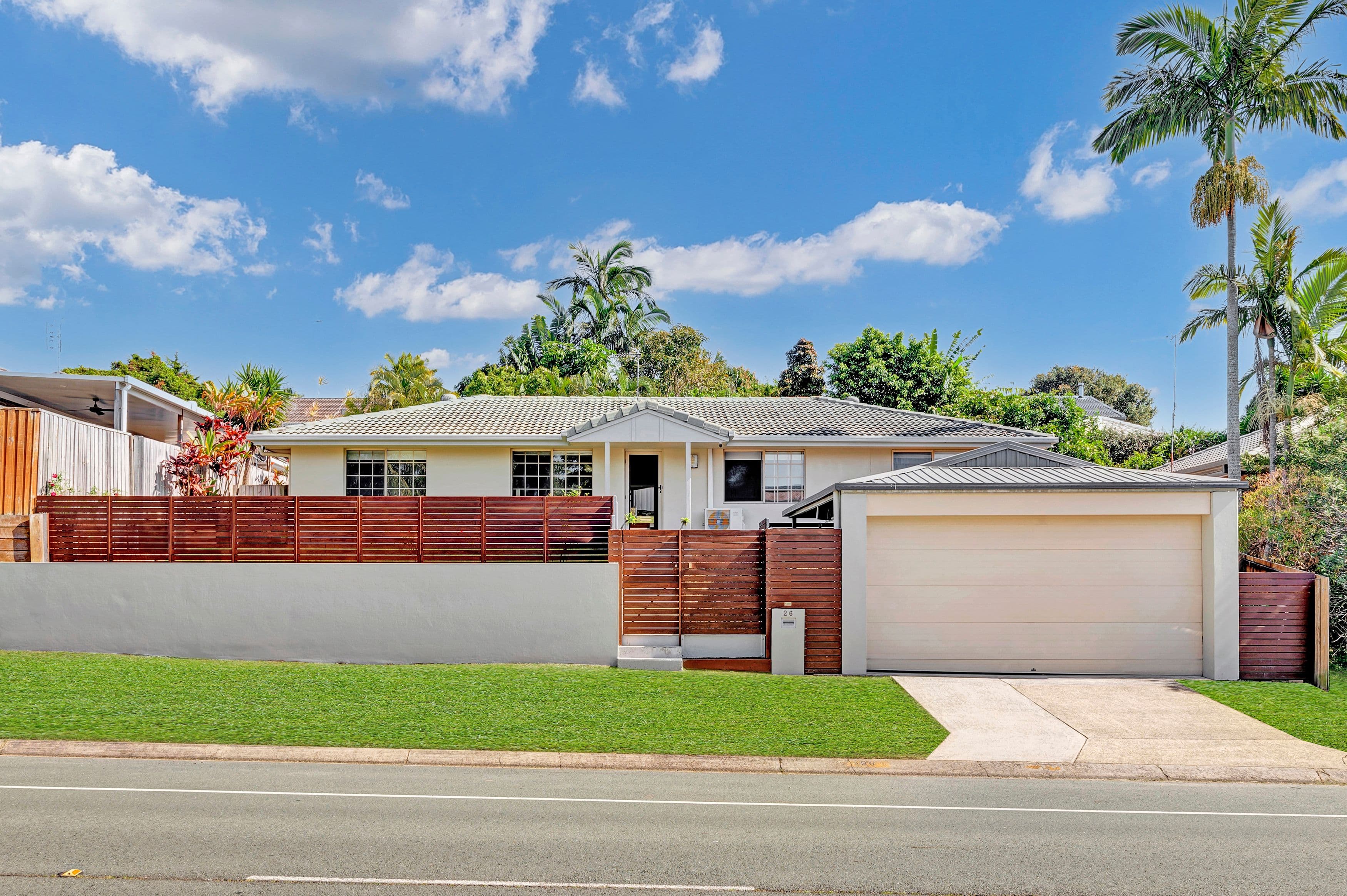 26 Allied Drive, Arundel QLD 4214, Arundel - Thumbnail 2