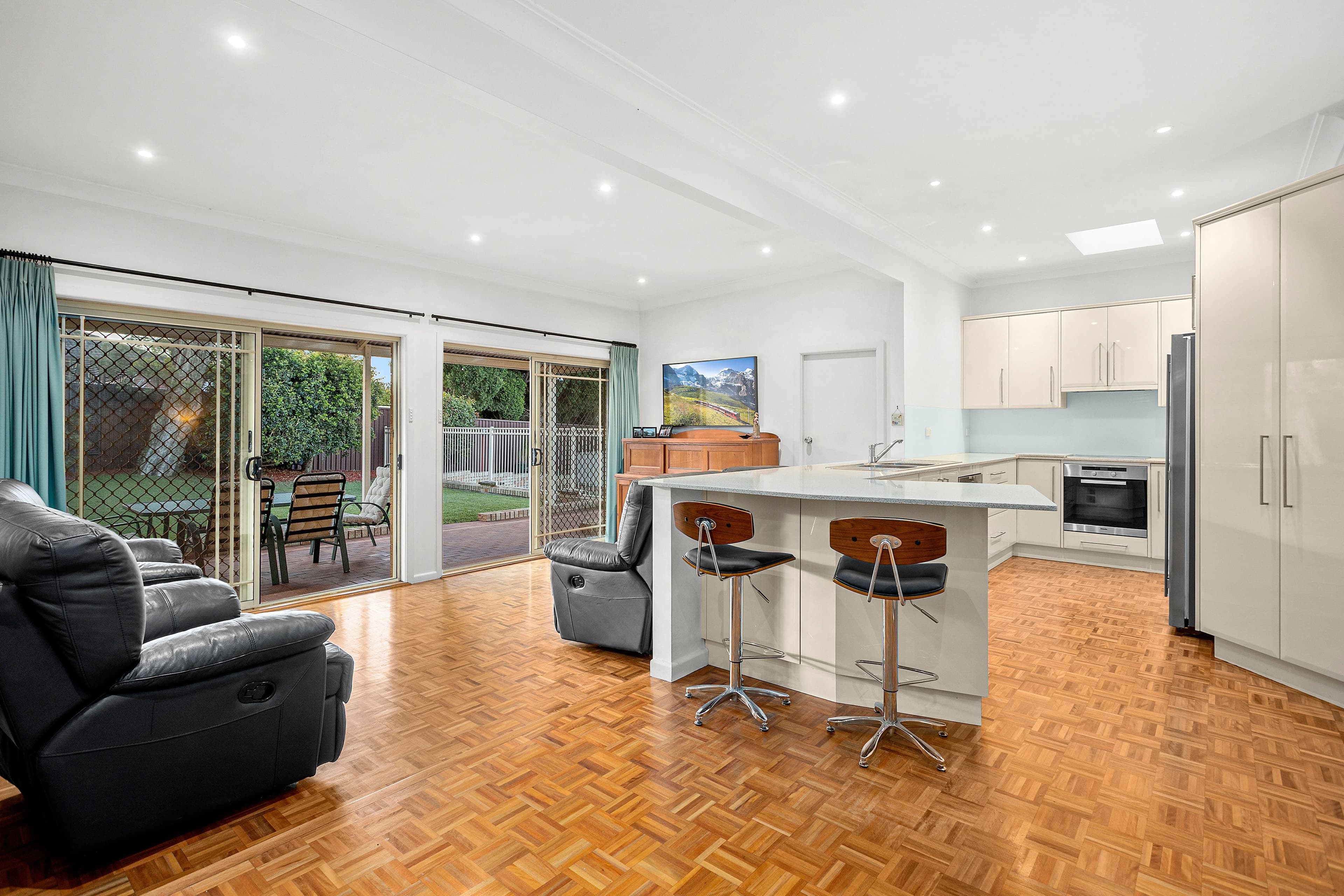 9 Georges Crescent, Roselands NSW 2196, Roselands - Thumbnail 4
