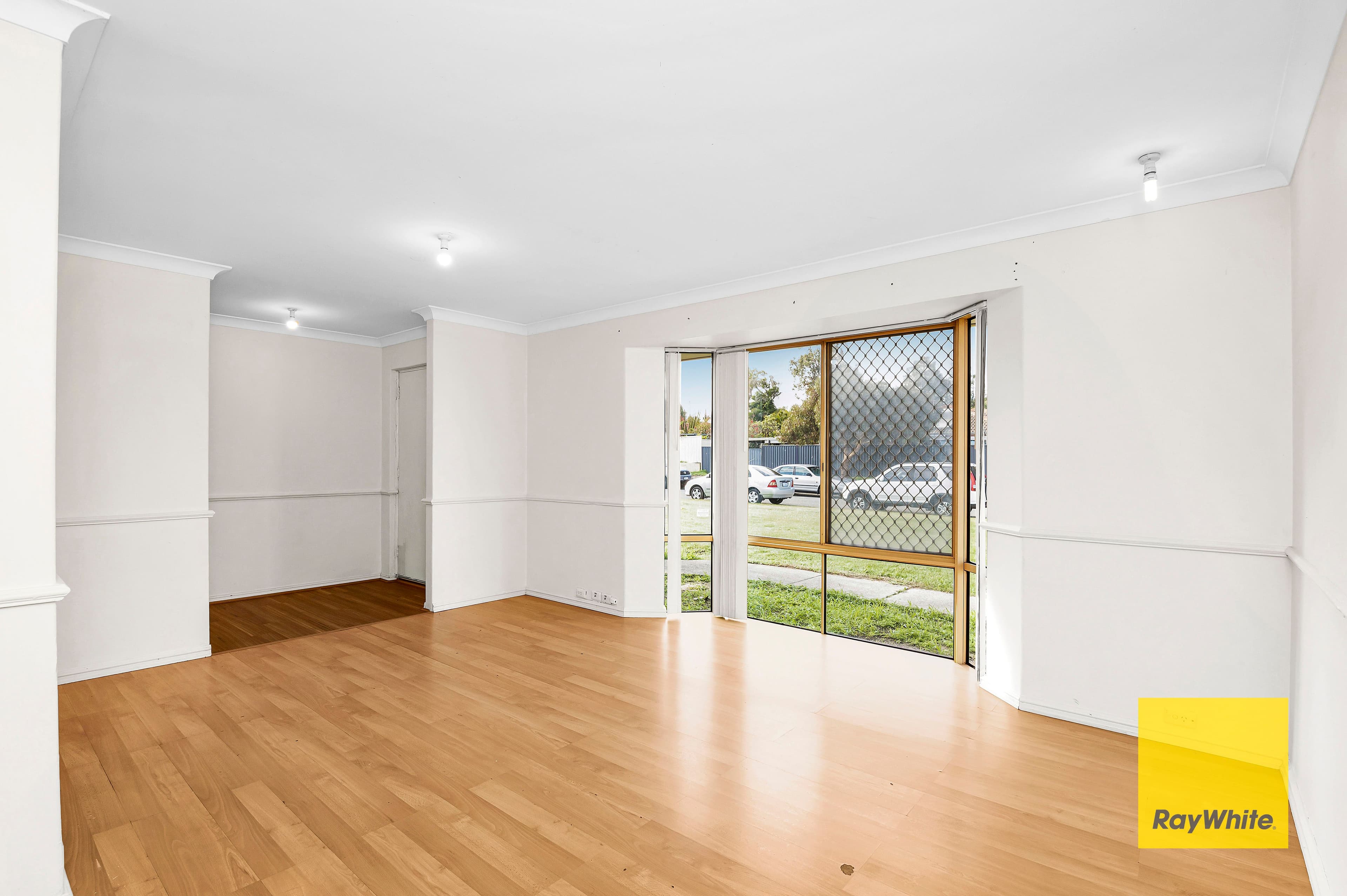 18 Kidman Court, Thornlie WA 6108, Thornlie - Thumbnail 2