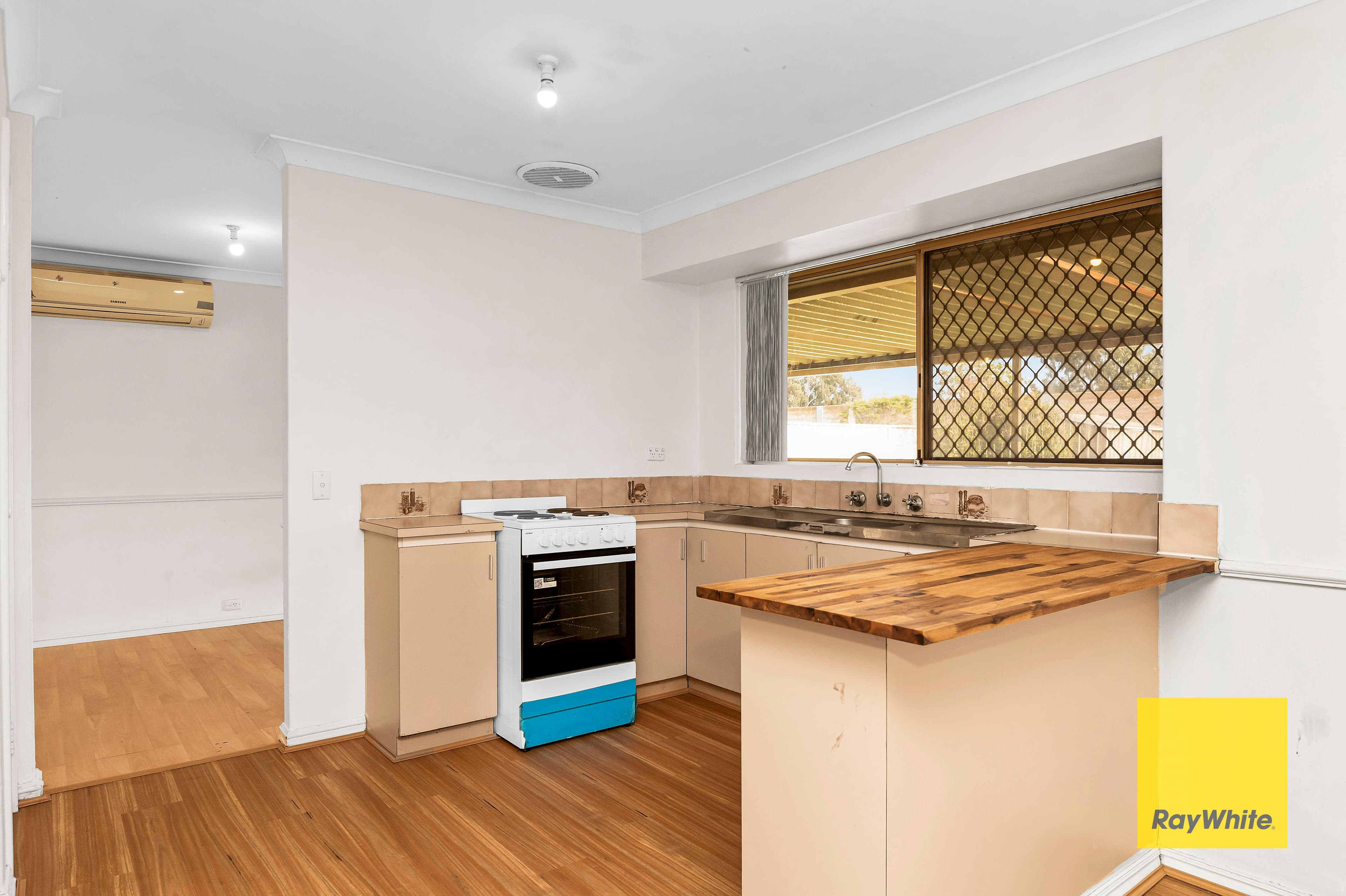 18 Kidman Court, Thornlie WA 6108, Thornlie - Thumbnail 5