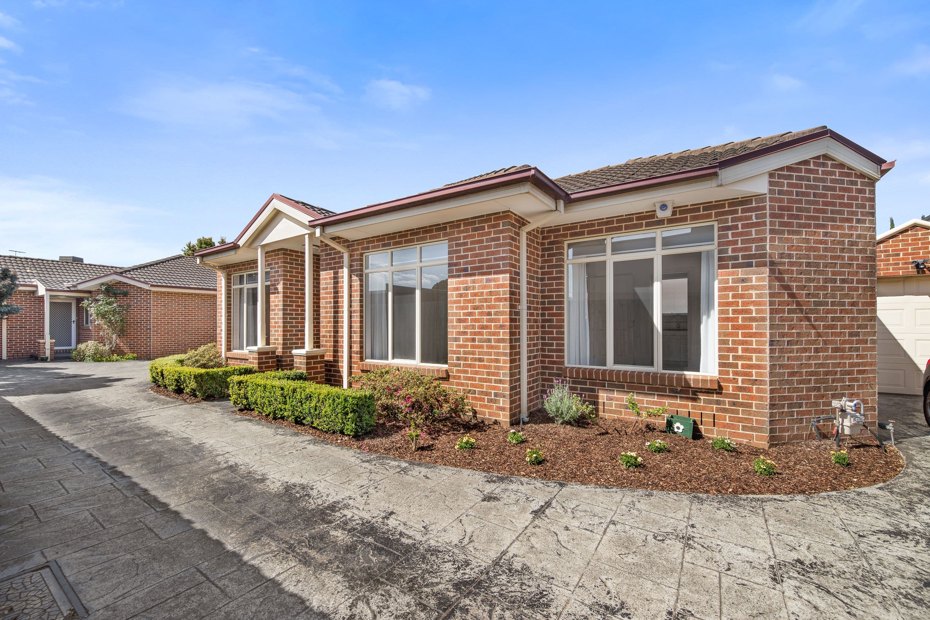 37 Kemp Avenue, Mount Waverley VIC 3149, Mount Waverley - Image 1