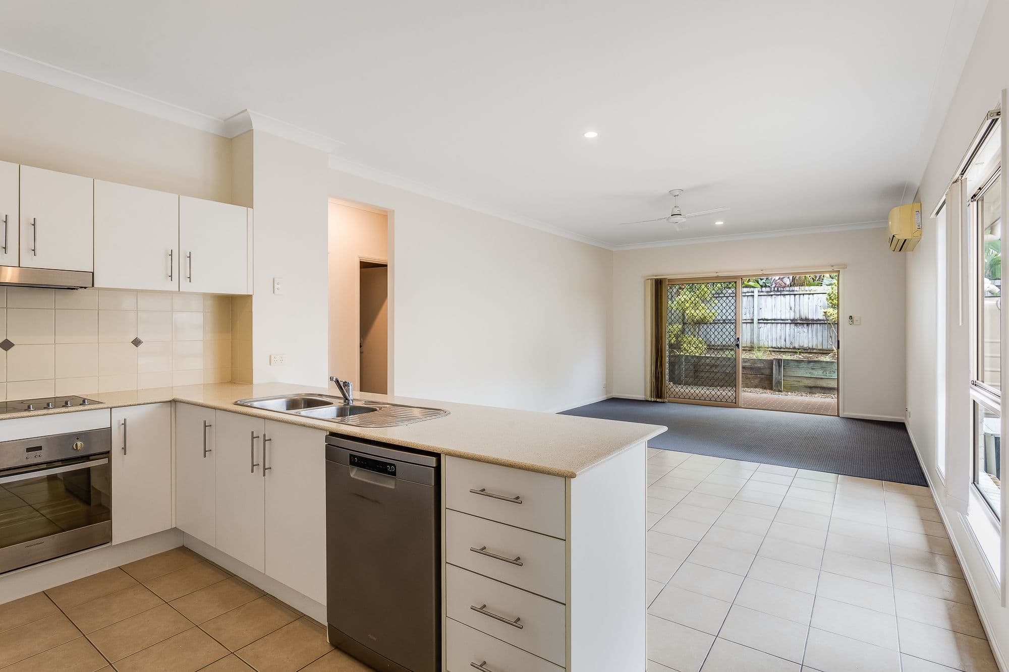 4 Gibbs Street, North Lakes QLD 4509, North Lakes - Thumbnail 3