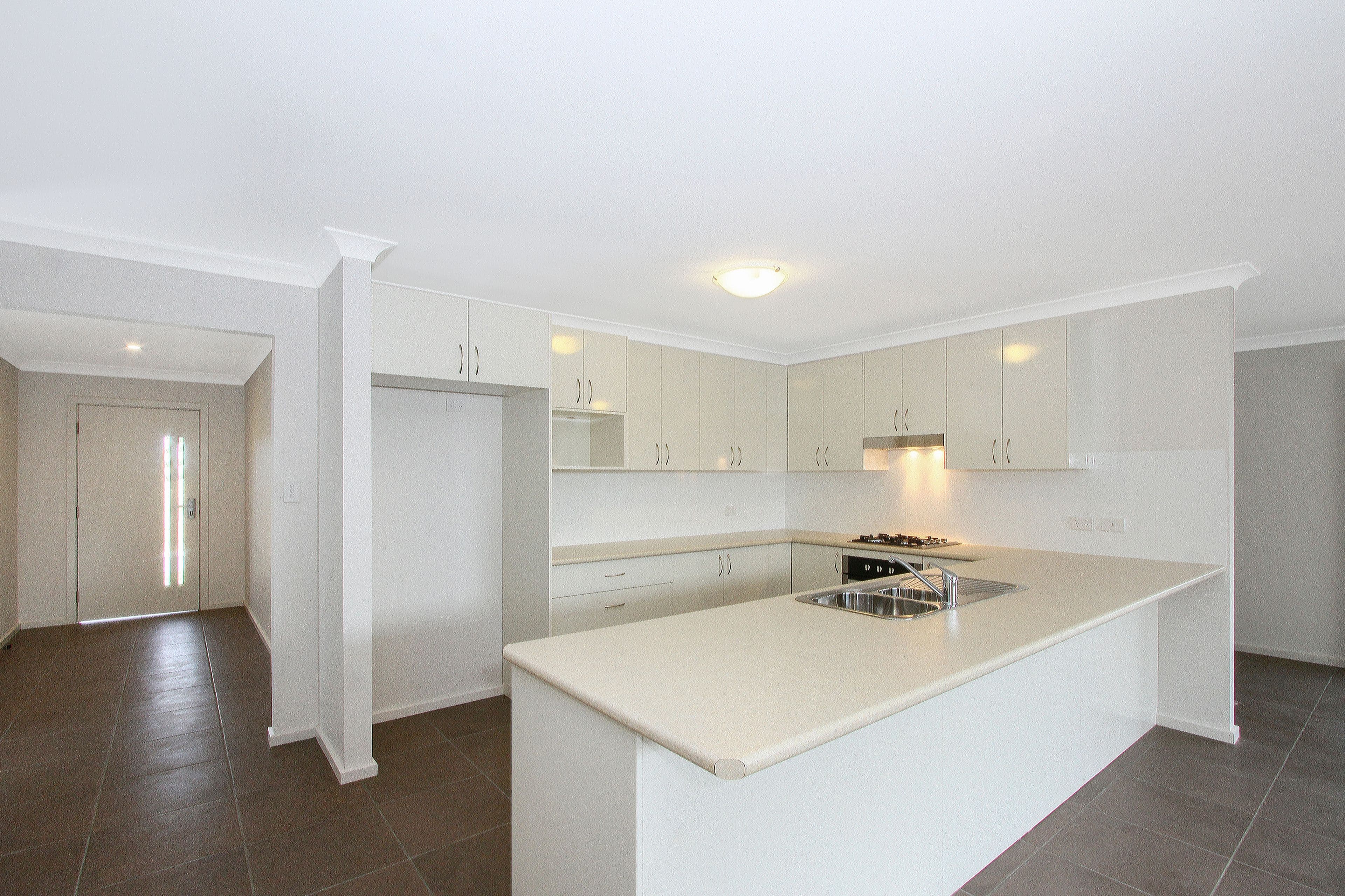 13 Huxtable Place, Goulburn - Thumbnail 8