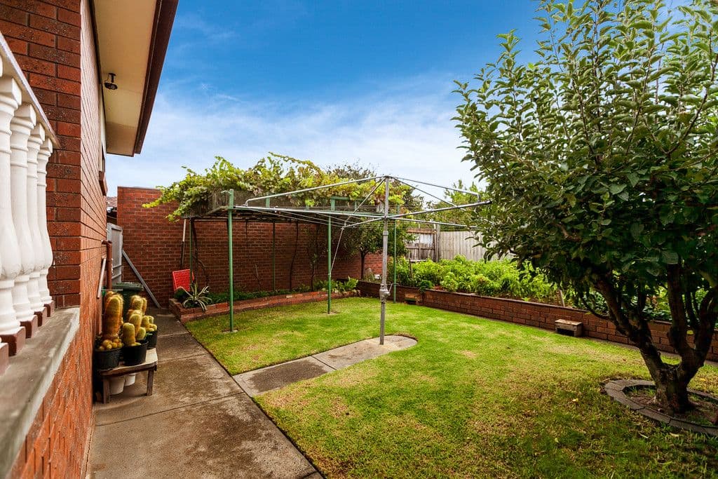 9 Lincoln Drive, THOMASTOWN VIC 3074, Thomastown - Thumbnail 5