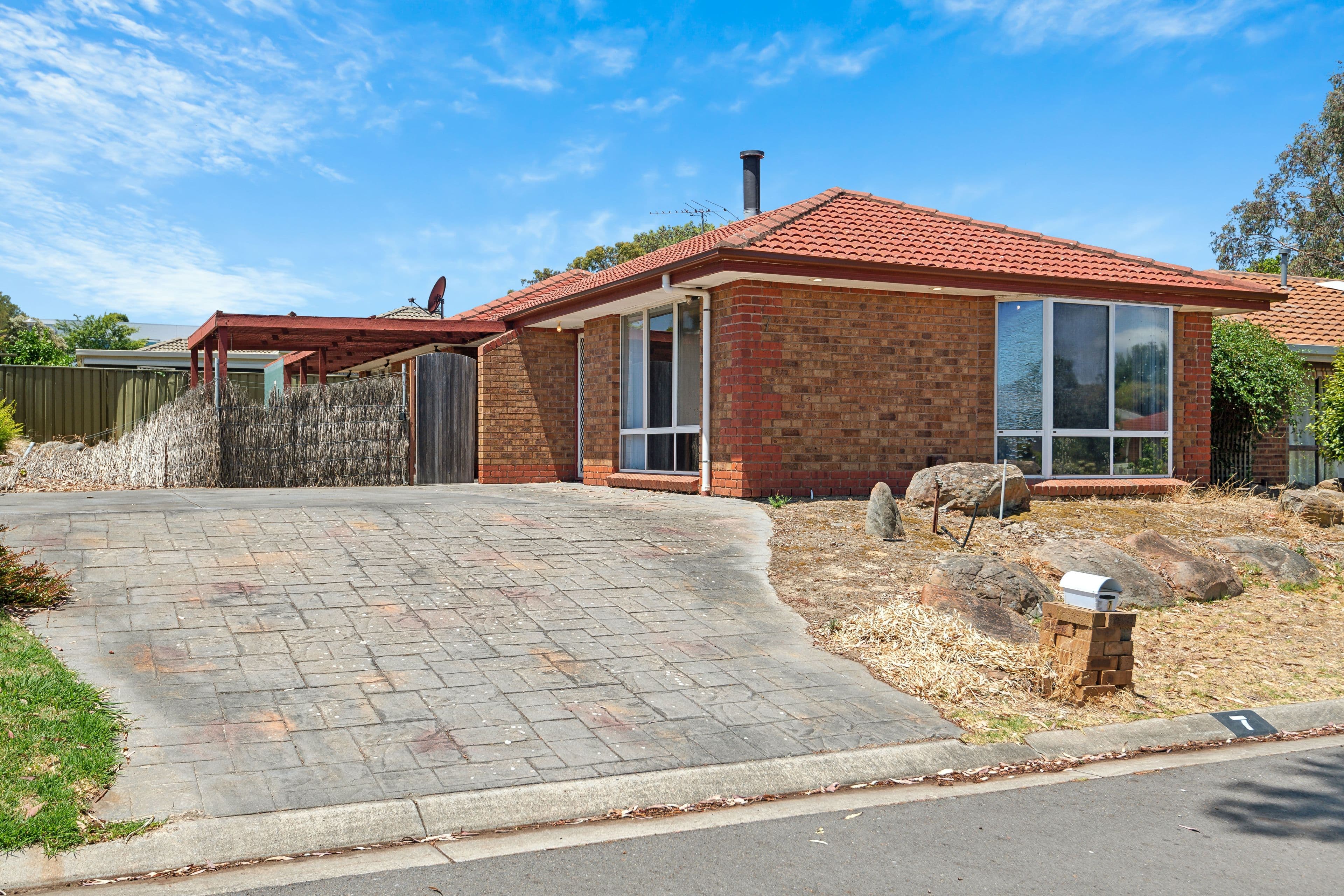 7 Linton Place, Aberfoyle Park SA 5159, Aberfoyle Park - Image 1